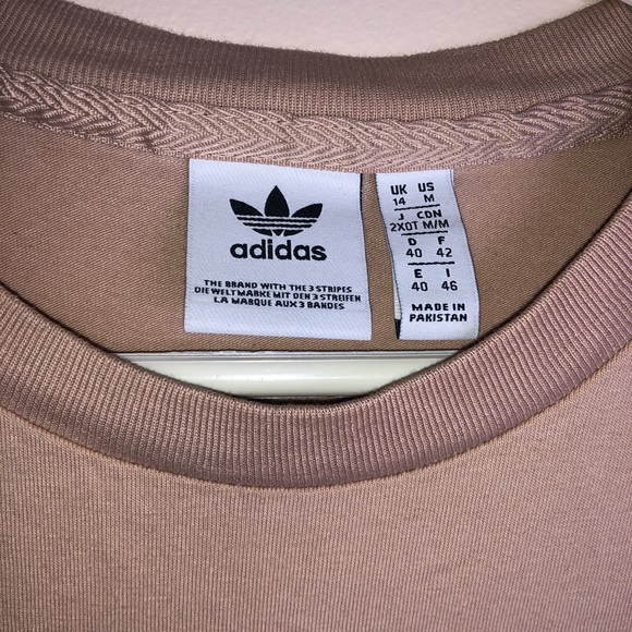 Adidas t shirt - Picture 2 of 3
